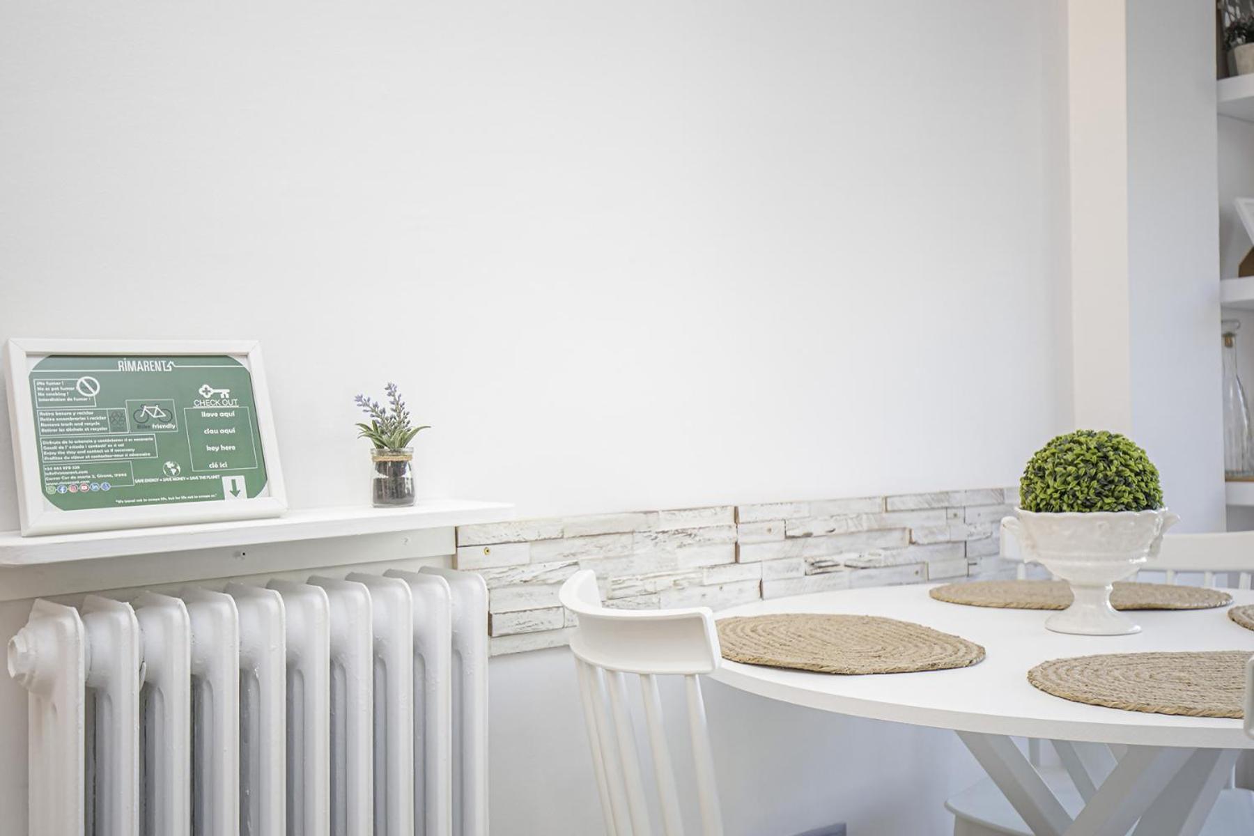 Apartamento Con Gran Terraza En Χιρόνα Εξωτερικό φωτογραφία