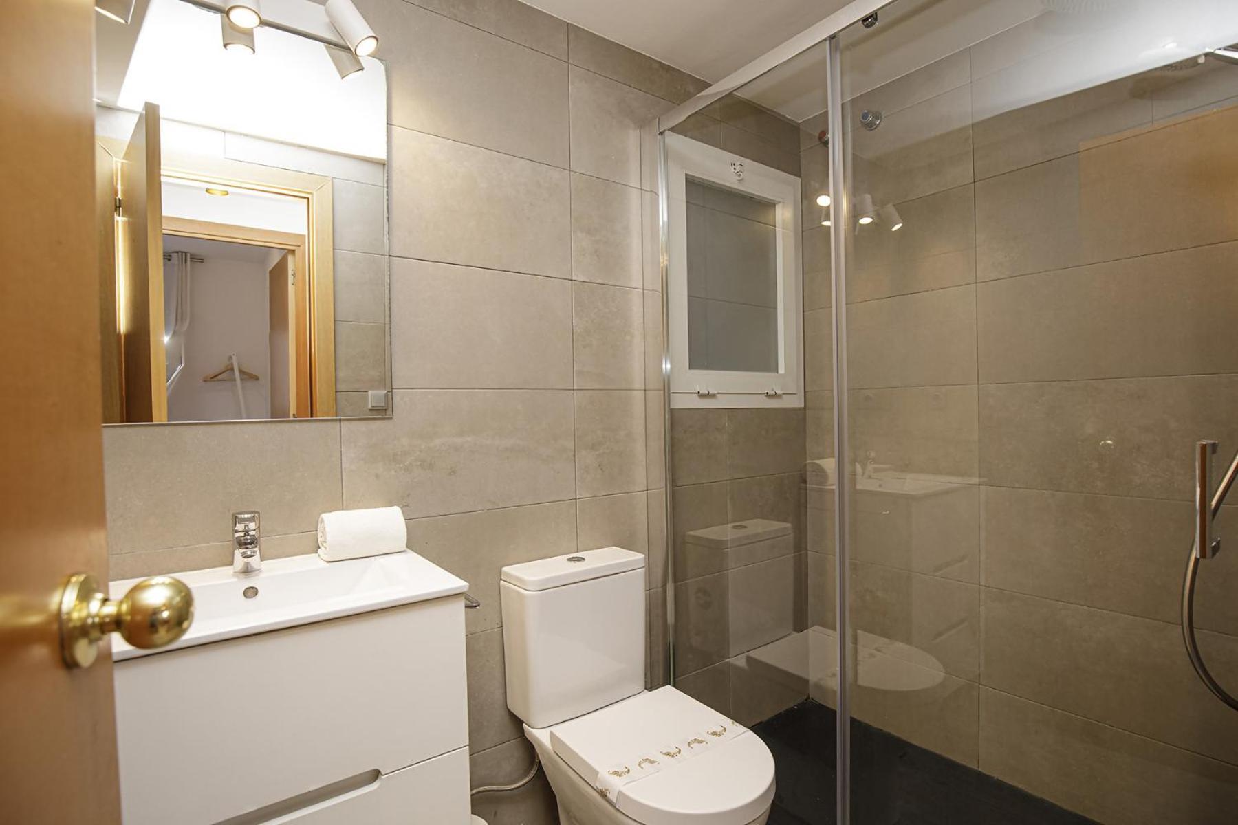 Apartamento Con Gran Terraza En Χιρόνα Εξωτερικό φωτογραφία
