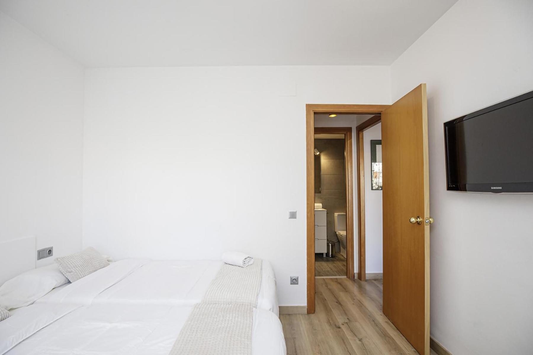 Apartamento Con Gran Terraza En Χιρόνα Εξωτερικό φωτογραφία