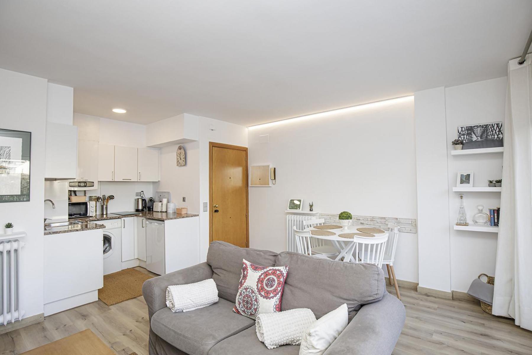 Apartamento Con Gran Terraza En Χιρόνα Εξωτερικό φωτογραφία
